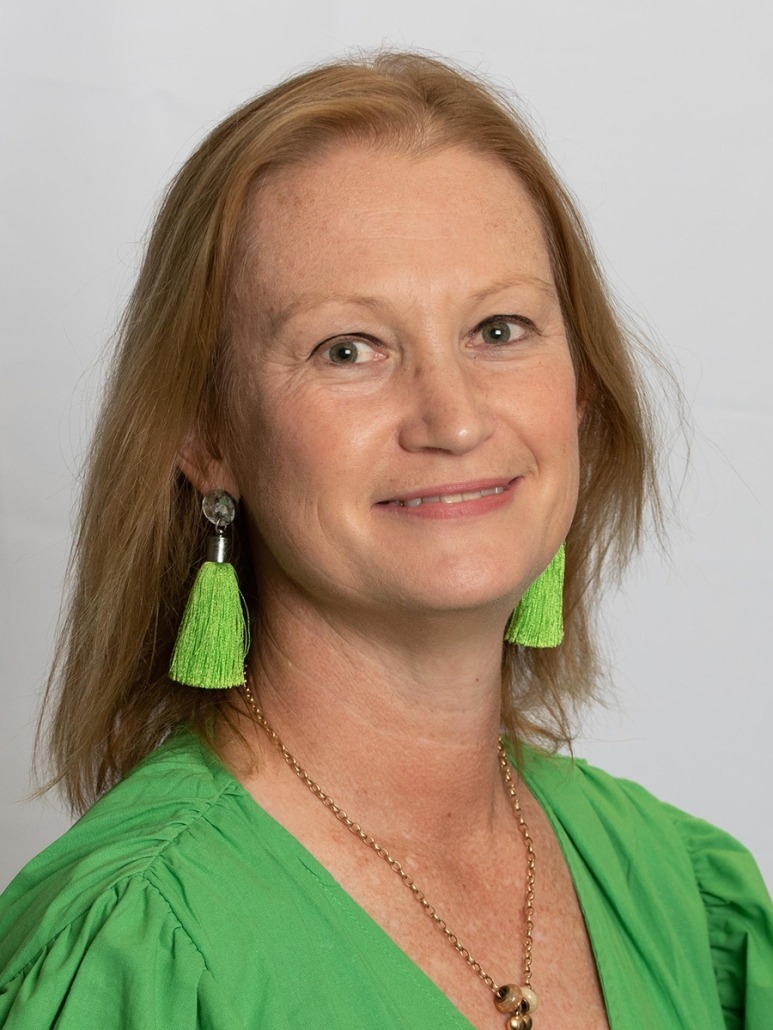 Amanda Dixon McIver Laboratory Director